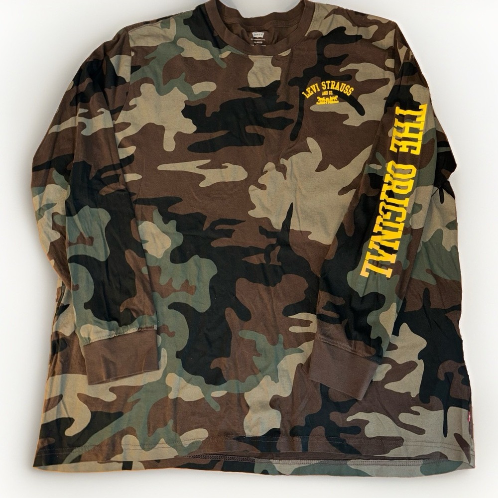 NWOT Levi's Relaxed Fit Long Sleeve Camo T-Shirt Men's Size: XL 100% Cotton